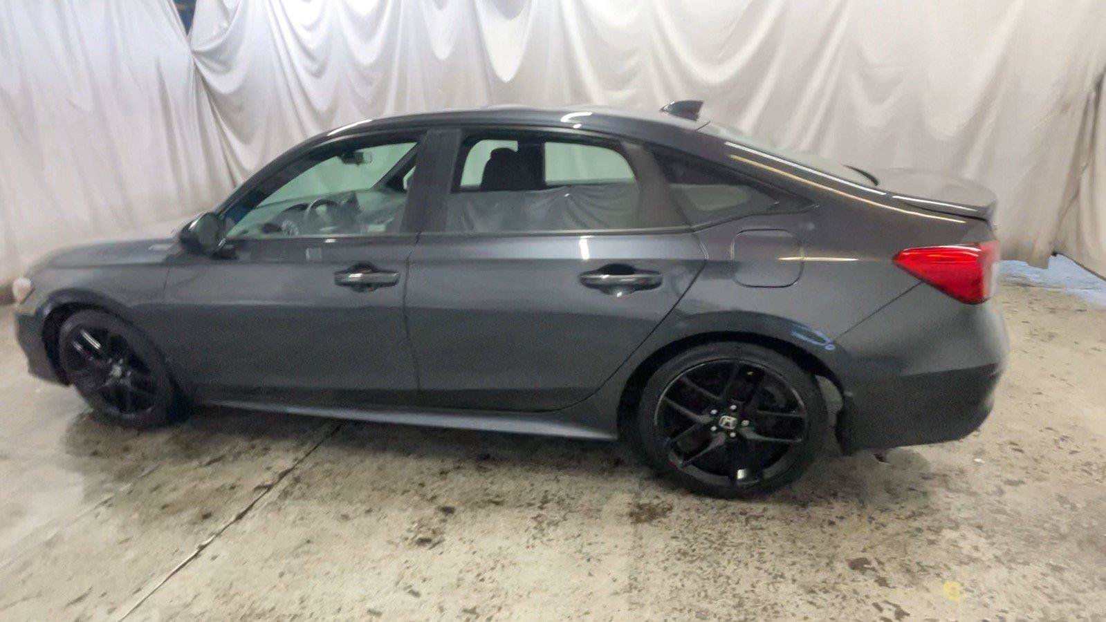 Used 2023 Honda Civic Sport image 12