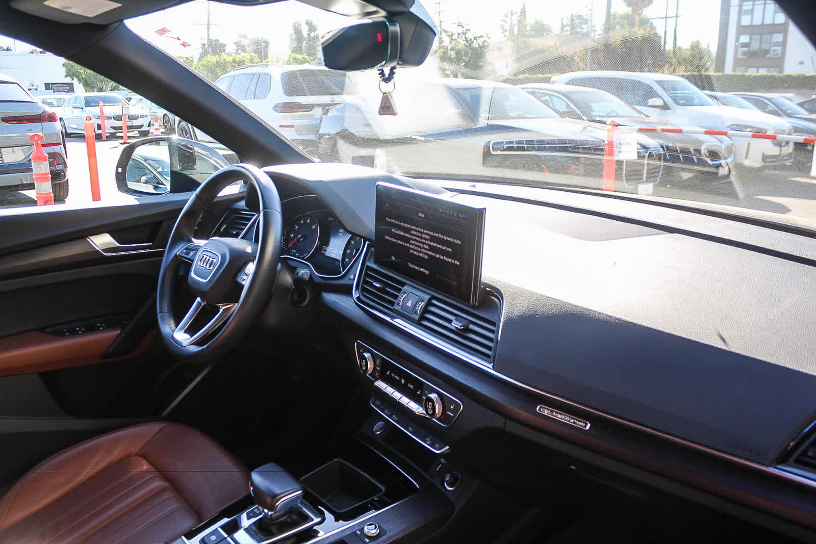 Used 2023 Audi Q5 2.0T Premium w/ Convenience Package AWD/4WD image 15