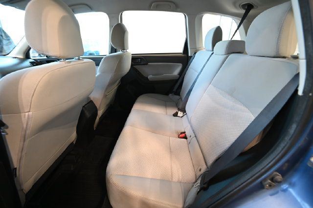 Used 2015 Subaru Forester 2.5i AWD/4WD image 8