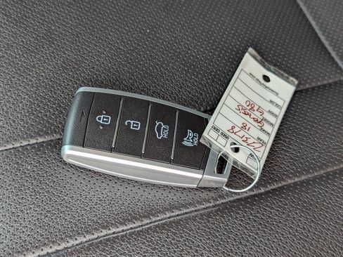 Used 2018 Genesis G80 3.8 AWD/4WD image 31