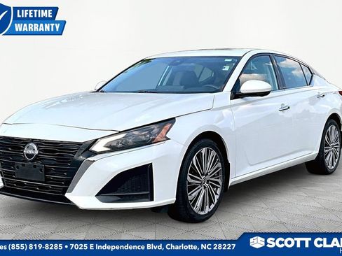 Used 2023 Nissan Altima 2.5 SL AWD/4WD image 3