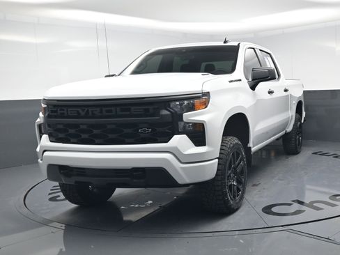 Used 2025 Chevrolet Silverado 1500 Custom w/ Turbomax Blackout Package AWD/4WD image 11
