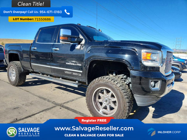 Used 2017 GMC Sierra 2500 Denali w/ Duramax Plus Package AWD/4WD image 5