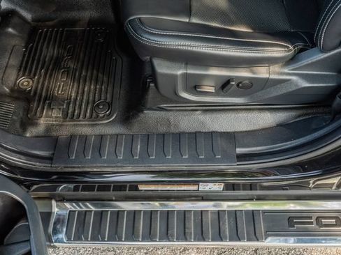 Used 2022 Ford F450 Lariat w/ Lariat Ultimate Package AWD/4WD image 14