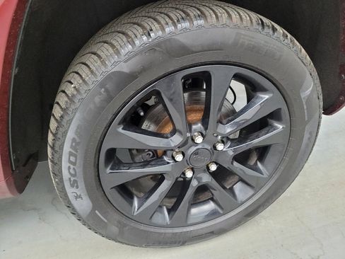 Used 2018 Jeep Grand Cherokee Altitude AWD/4WD image 31