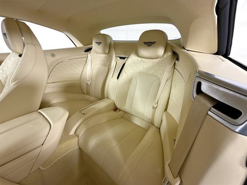 Used 2020 Bentley Continental GT image 19