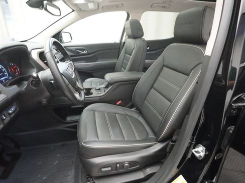 Used 2023 GMC Acadia Denali w/ Trailering Package FWD image 7
