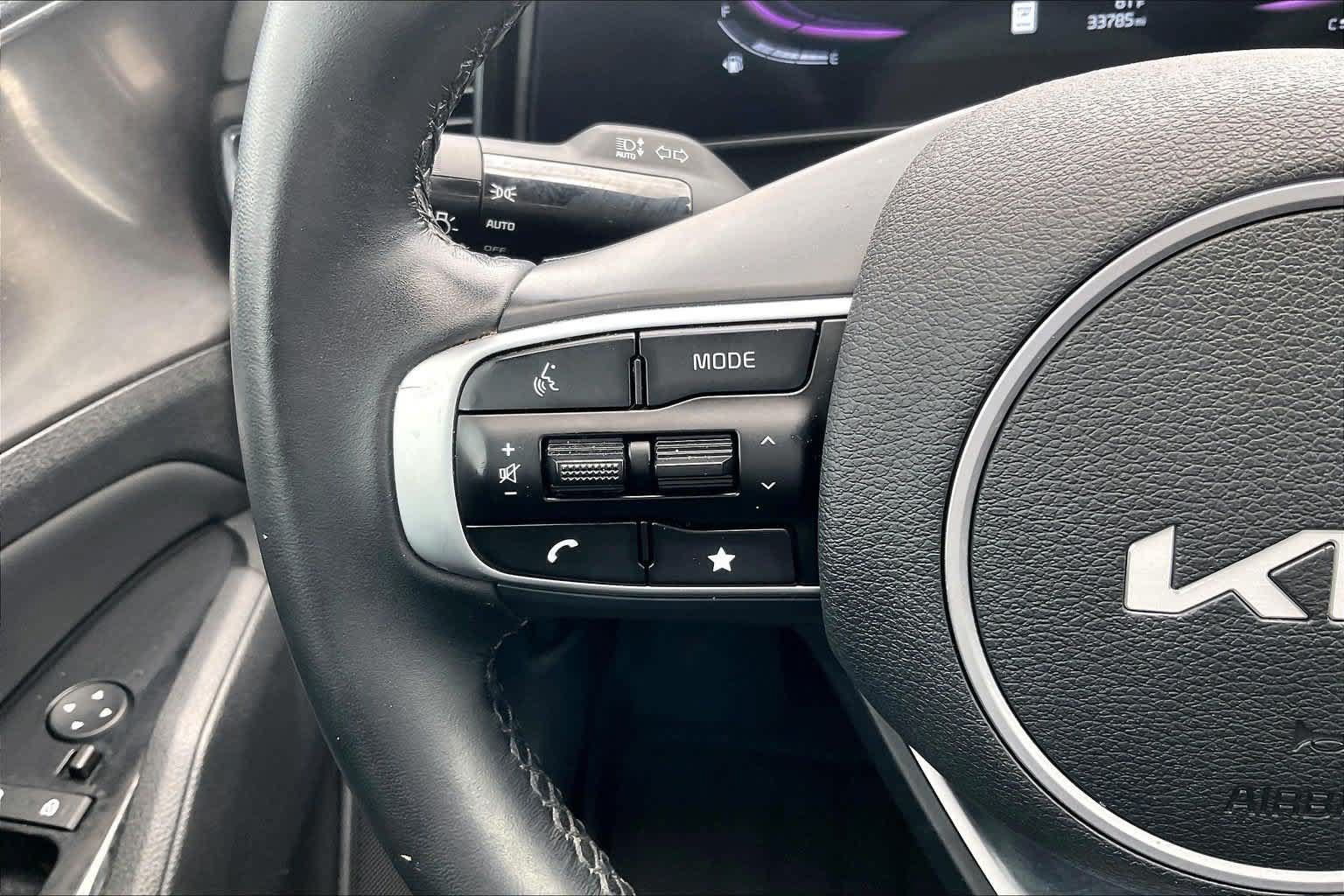 Certified 2025 Kia Sportage EX FWD image 22