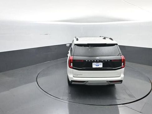 New 2026 Ford Expedition Platinum w/ Platinum Ultimate Package AWD/4WD image 30