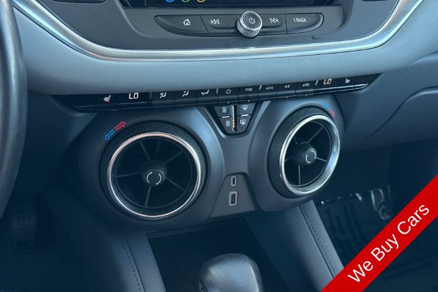 Used 2020 Chevrolet Blazer LT FWD image 24