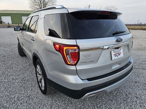 Used 2016 Ford Explorer Limited image 6
