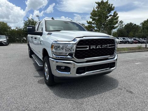 Used 2024 RAM 3500 Big Horn AWD/4WD image 8