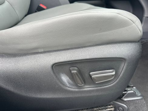 Used 2023 Toyota Sienna XLE image 24