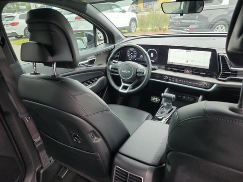 Certified 2025 Kia Sportage X-Pro Prestige image 12
