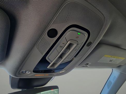 Used 2020 Audi e-tron Premium Plus image 24