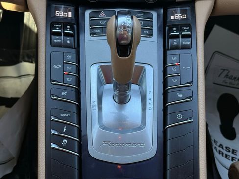 Used 2016 Porsche Panamera Edition image 21