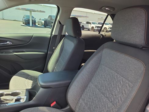Used 2024 Chevrolet Equinox LT FWD image 13