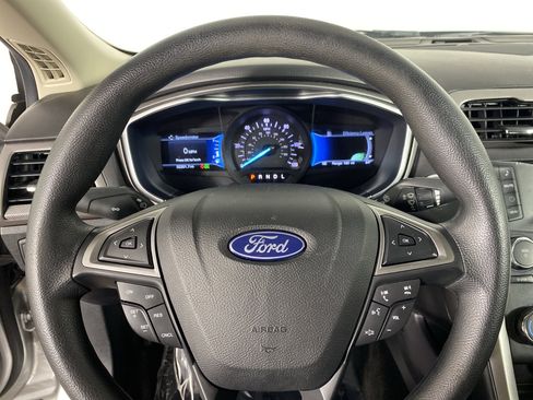 Used 2018 Ford Fusion S FWD image 19