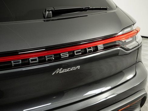 New 2026 Porsche Macan image 37