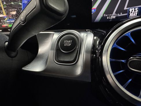 Certified 2024 Mercedes-Benz EQB 300 4MATIC image 28