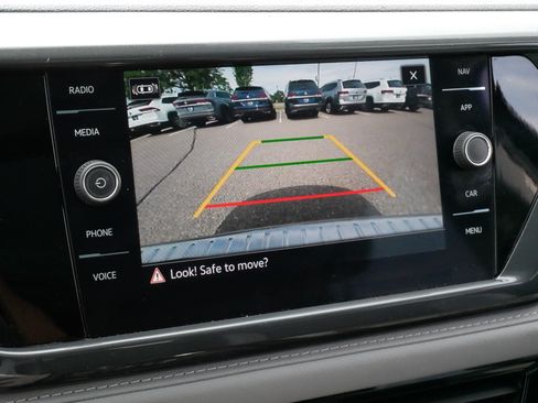 Certified 2023 Volkswagen Taos SEL AWD/4WD image 31