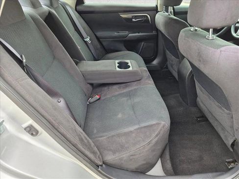 Used 2014 Nissan Altima 2.5 S FWD image 19