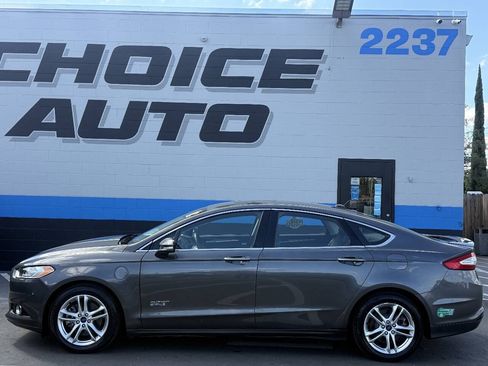 Used 2016 Ford Fusion Energi Titanium w/ Driver Assist Package FWD image 27