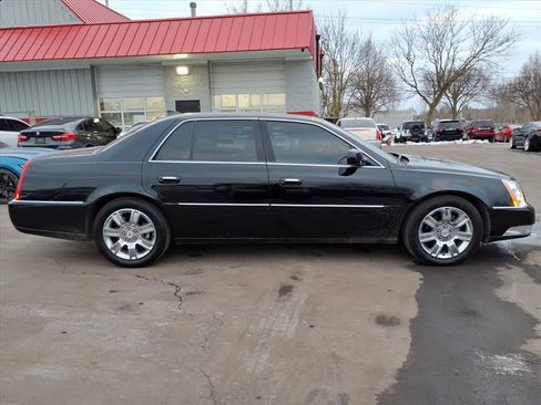 Used 2010 Cadillac DTS Platinum image 6