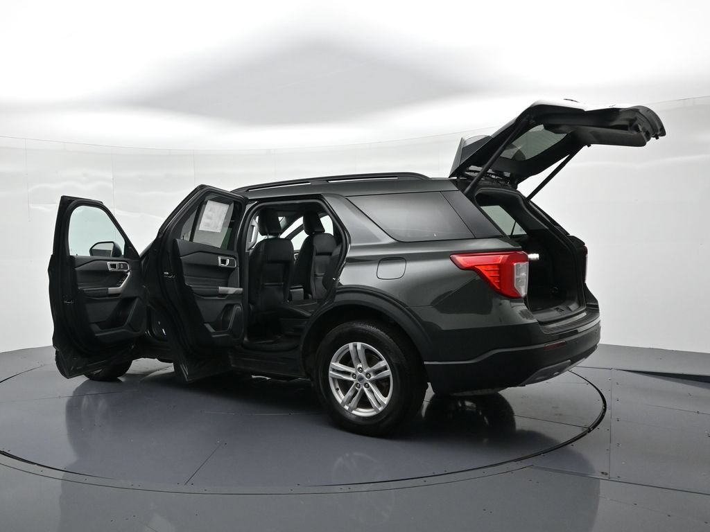 Used 2024 Ford Explorer XLT w/ Equipment Group 202A AWD/4WD image 25