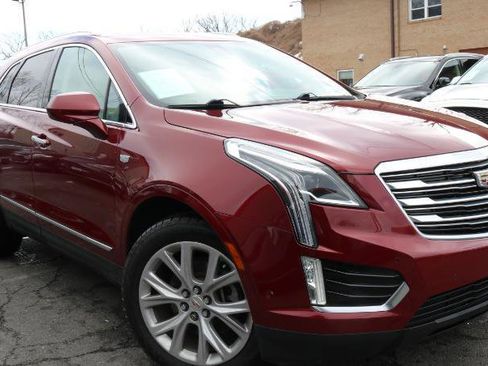 Used 2017 Cadillac XT5 Premium Luxury w/ Driver Assist Package image 3