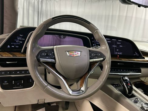 Used 2023 Cadillac Escalade Premium Luxury Platinum w/ LPO, Floor Liner Package AWD/4WD image 15
