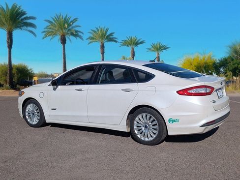 Used 2016 Ford Fusion Energi SE image 3