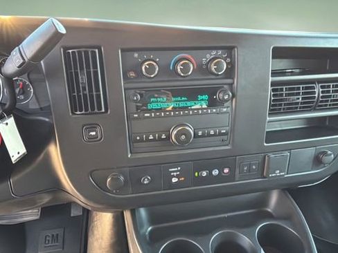 Used 2024 Chevrolet Express 3500 LT w/ LT Preferred Equipment Group image 22