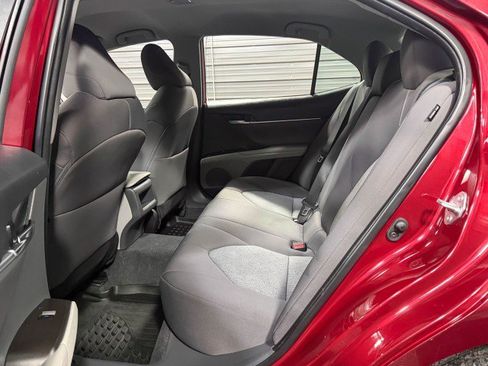 Used 2022 Toyota Camry LE image 15