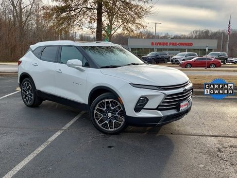 Used 2023 Chevrolet Blazer Premier w/ Driver Confidence II Package image 2