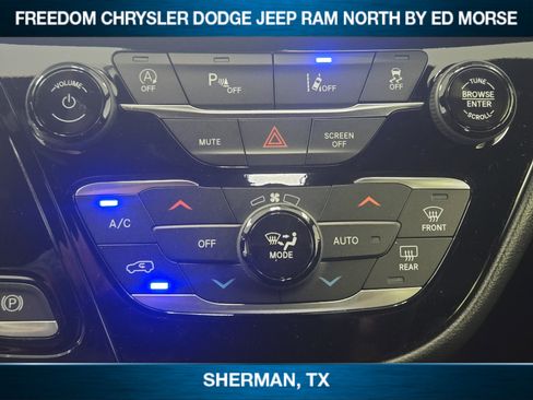 New 2026 Chrysler Voyager LX image 13