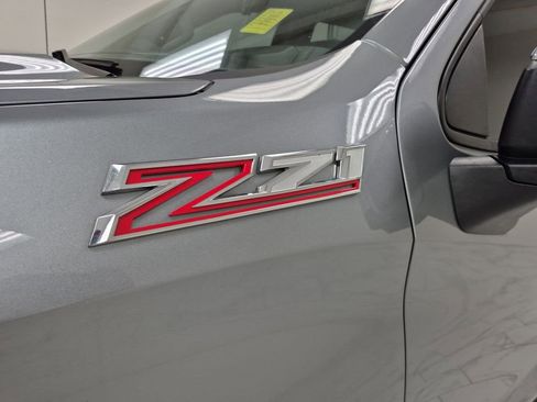Used 2024 Chevrolet Silverado 1500 LT image 33