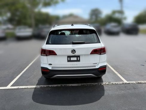 Certified 2022 Volkswagen Taos S AWD/4WD image 6