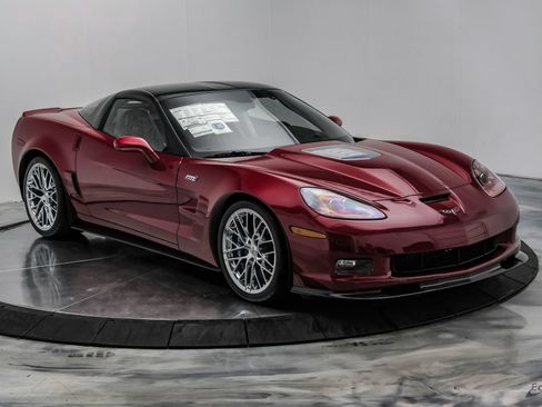 Used 2010 Chevrolet Corvette ZR1 w/ Preferred Equipment Group RWD image 25