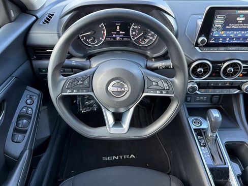 Used 2025 Nissan Sentra SV FWD image 44