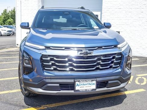 Used 2026 Chevrolet Equinox LT w/ Convenience Package II FWD image 11