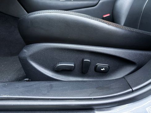 Used 2018 INFINITI Q50 Luxe w/ Essential Package (3.0T Luxe) image 18