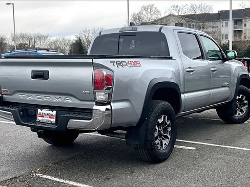 Used 2023 Toyota Tacoma TRD Off-Road image 11