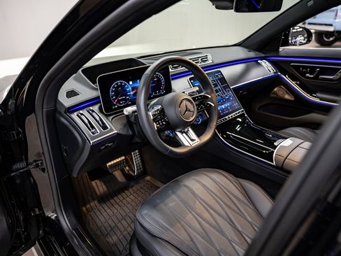 Used 2024 Mercedes-Benz S 63 AMG S image 39