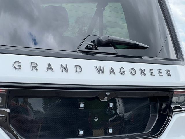 Used 2025 Jeep Grand Wagoneer L Series III w/ Quick Order Packagew 28T AWD/4WD image 52