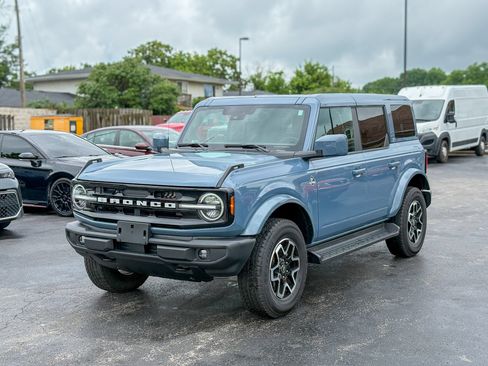 Used 2025 Ford Bronco Outer Banks AWD/4WD image 4