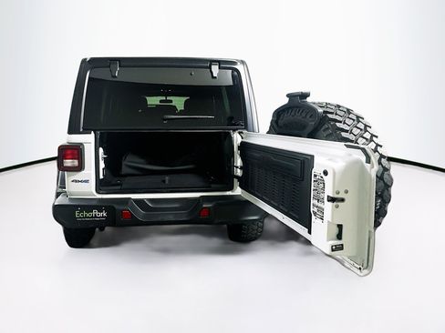 Used 2023 Jeep Wrangler Unlimited w/ Cold Weather Group AWD/4WD image 26
