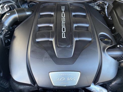 Used 2015 Porsche Cayenne Diesel image 56