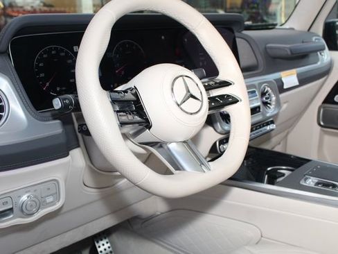 Used 2025 Mercedes-Benz G 550 G 550 image 14