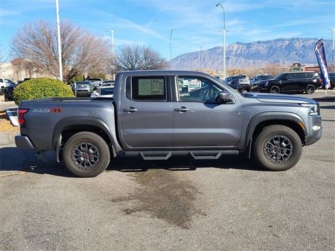 Used 2023 Nissan Frontier PRO-4X w/ Pro-4X Premium Package image 3
